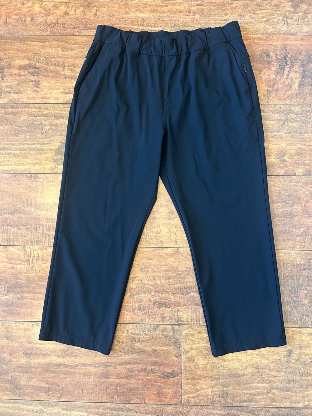 Vuori Villa Pants - Vuori Athletic Joggers - Womens Size L